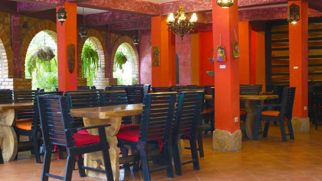 Hotel Ciudad Blanca Copan Exterior photo